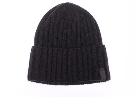 Как выбрать мужскую шапку для зимних холодов