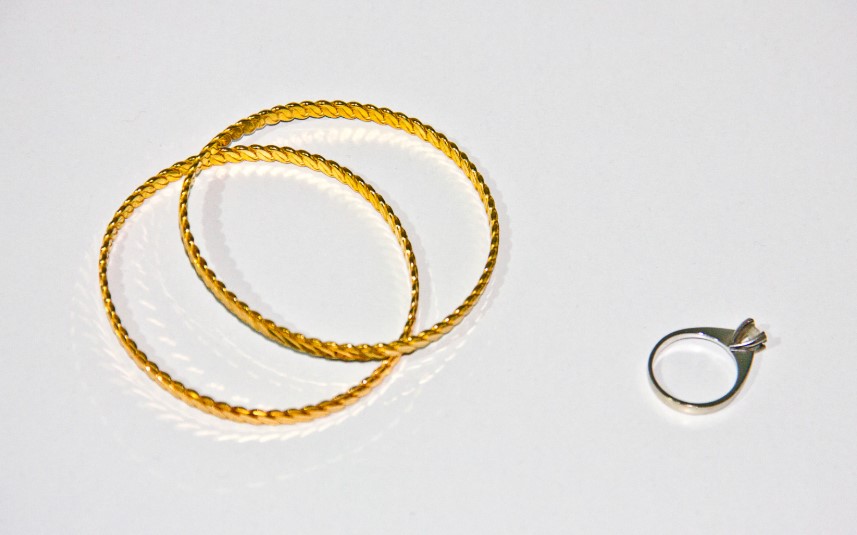 как отличить золото от бижутерии браслет